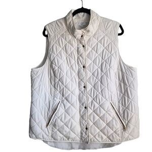 crown & ivy Cream Quilted Women's Vest